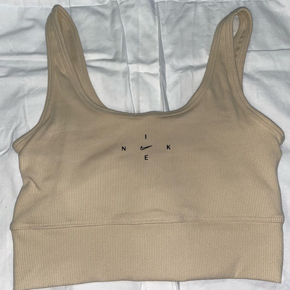Nike Sports bra - Picture 2 of 8